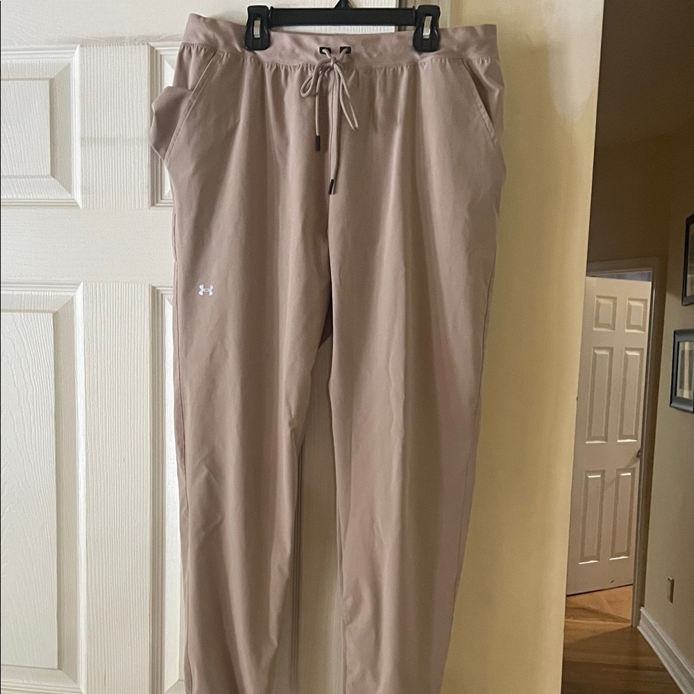 Under Armour womens  Beige Joggers